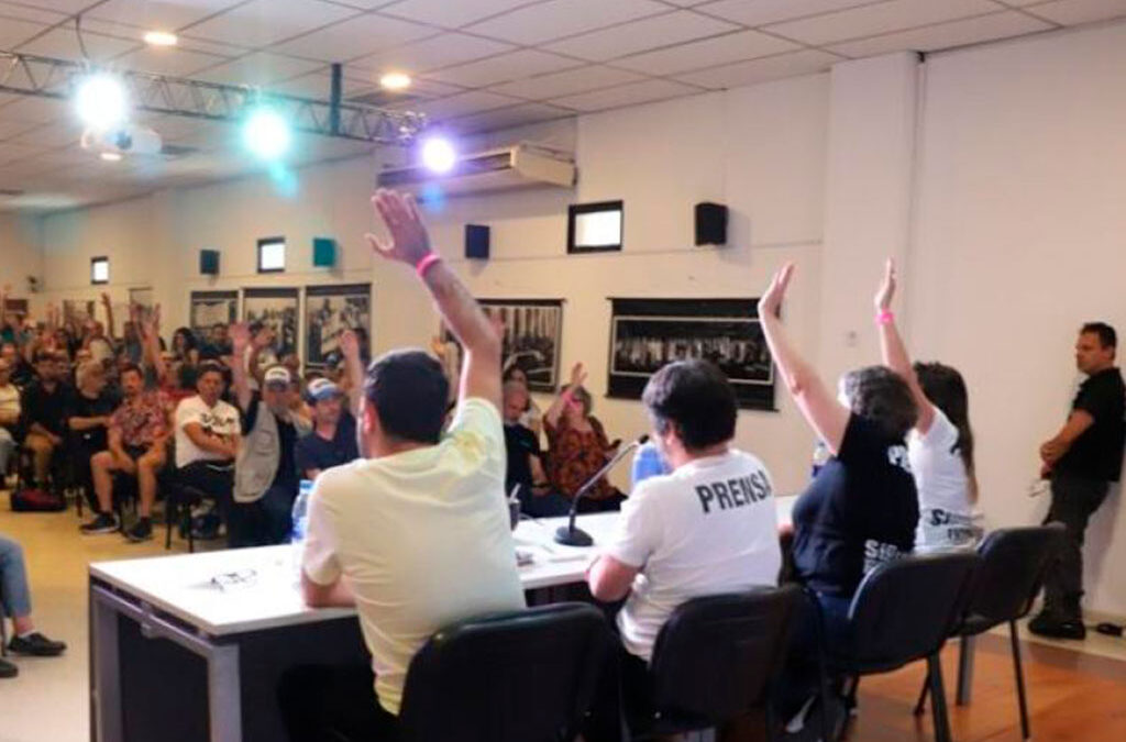 Asamblea General de SiPreBA convocó a votar por Massa en el balotaje nacional del 19 de noviembre