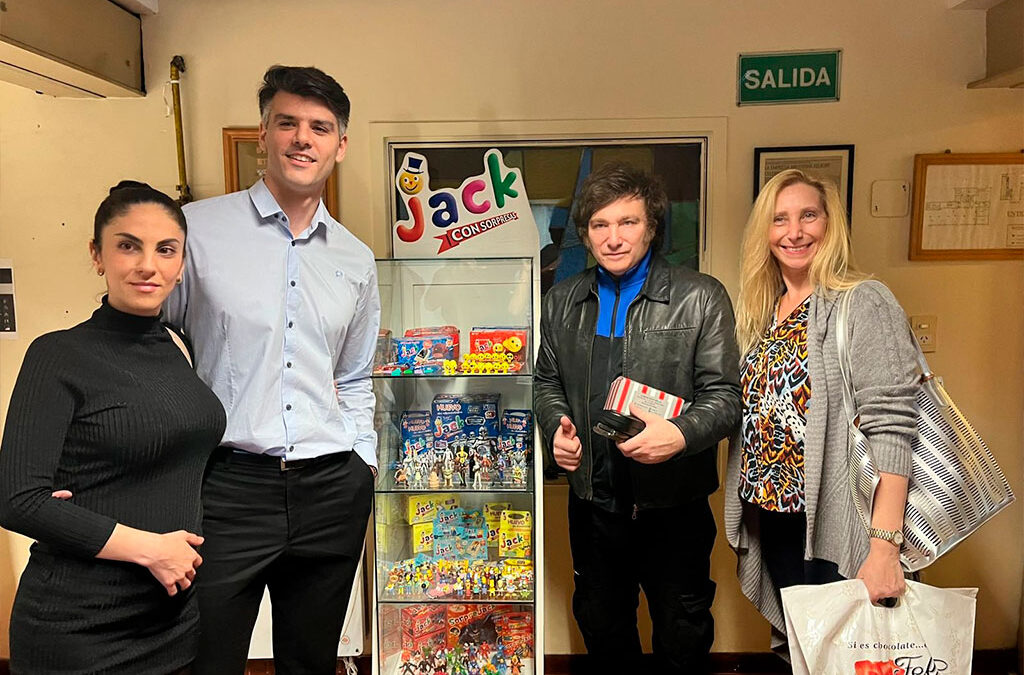 Gremio de la Alimentación repudió la visita de Milei a la fábrica Felfort