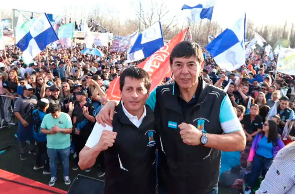 Petroleros suspendieron el paro, tras la promesa de normalización en el abastecimiento de combustibles