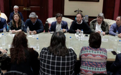 Estatales bonaerenses le pidieron a Kicillof la «urgente reactivación» de las paritarias