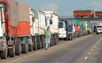 Combustible y Sira, una tenaza sobre la economía: los metalúrgicos hablan de suspensiones