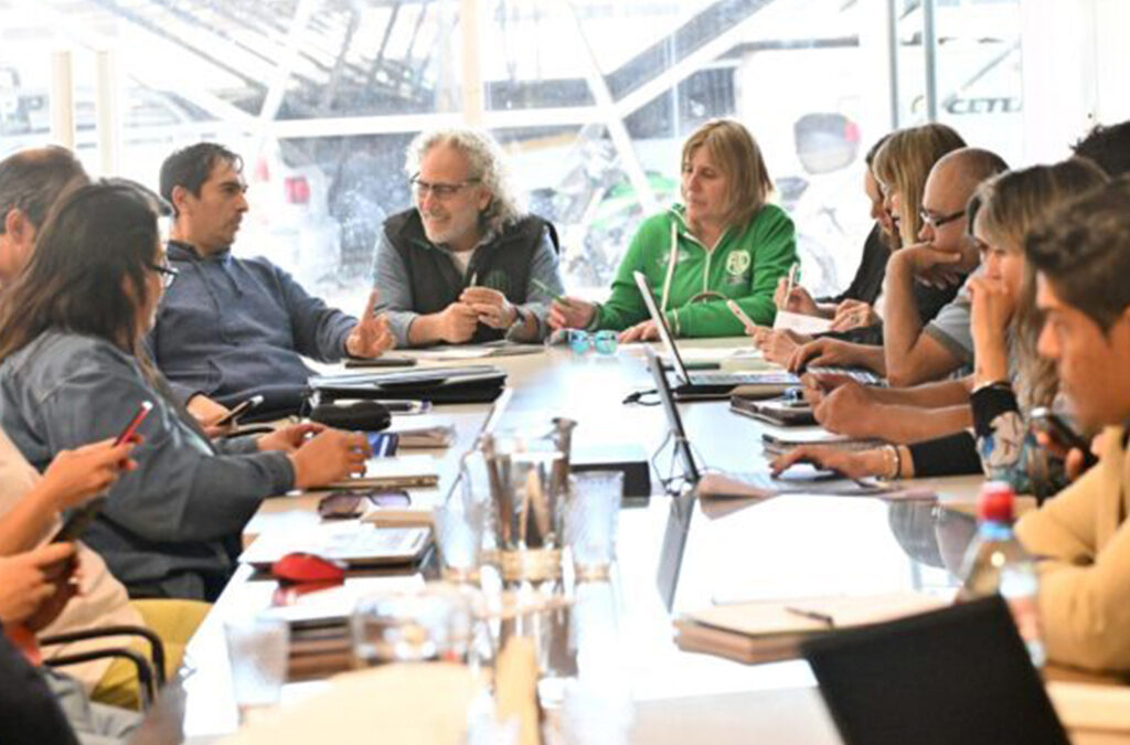 Sin acuerdo: Gremios docentes se reunieron con el Gobierno
