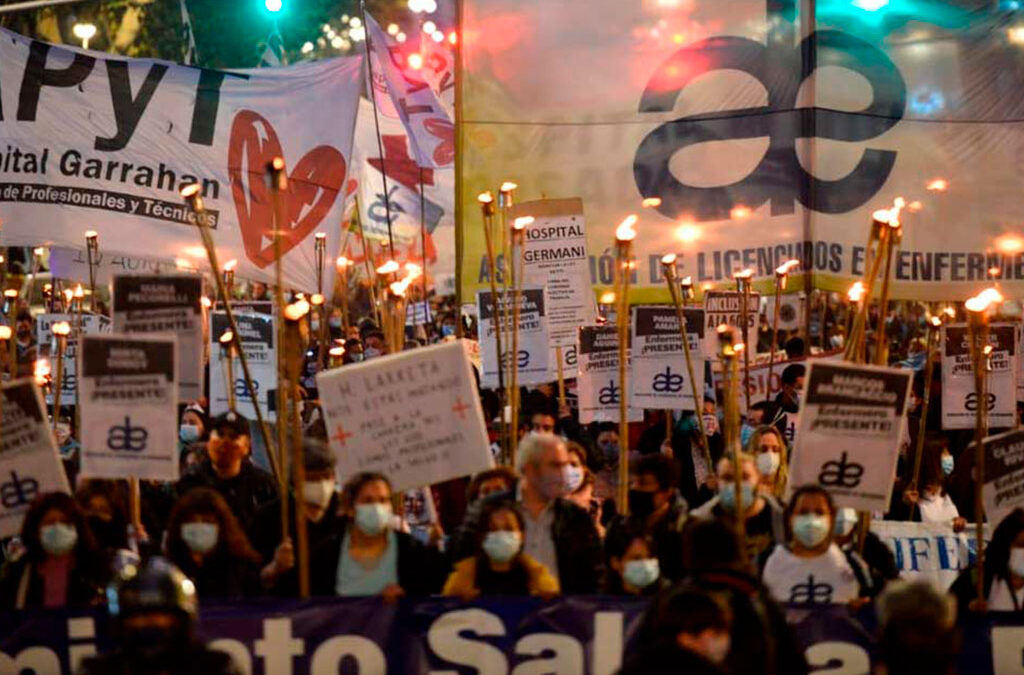 #21N La enfermería prepara una nueva Marcha de Antorchas en su día y despide a Larreta como «el personaje que más nos discriminó»