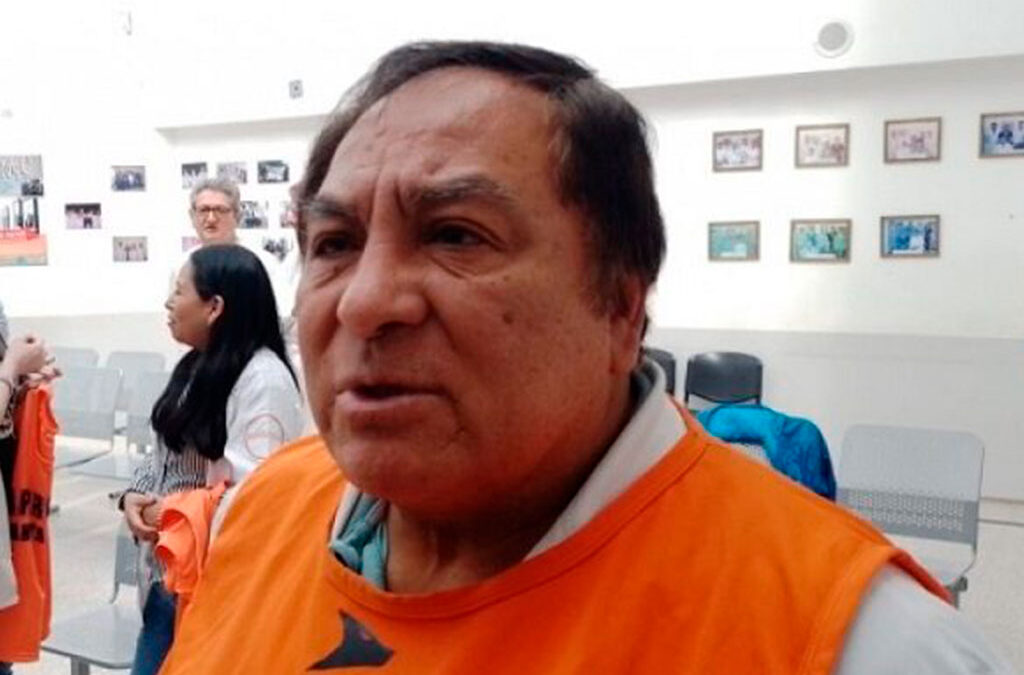 Profesionales de la salud continúan con medidas de fuerza por reclamo salarial