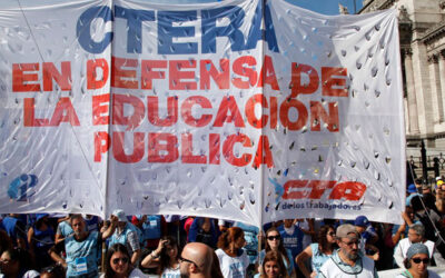 La Ctera consideró que Milei representa un peligro para la democracia y llamó a votar por Massa