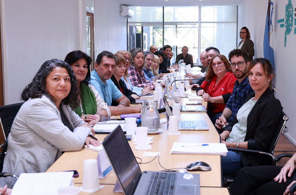 Cerca del acuerdo: Docentes definen si aceptan la propuesta de Kicillof para noviembre