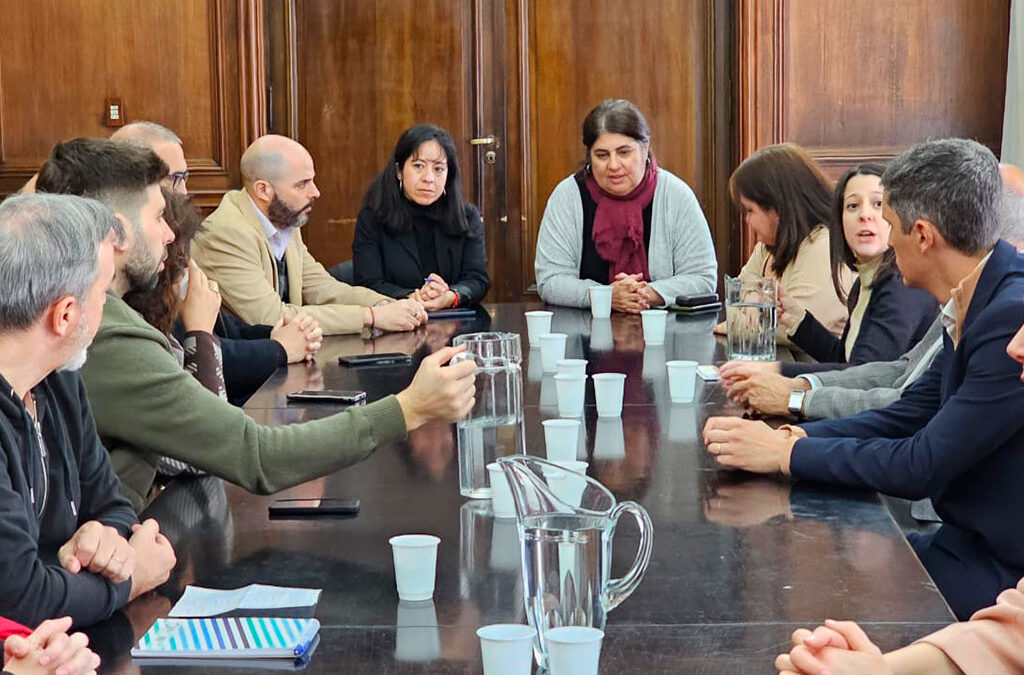 Anticipo: Estatales nacionales acuerdan un nuevo aumento salarial para cerrar el 2023