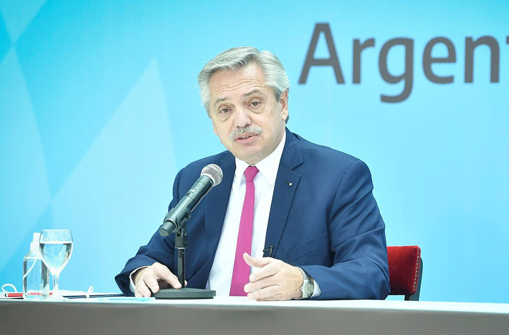 Estatales le piden a Alberto Fernández que adelante el pago del aguinaldo para eludir el «plan motosierra» de Milei