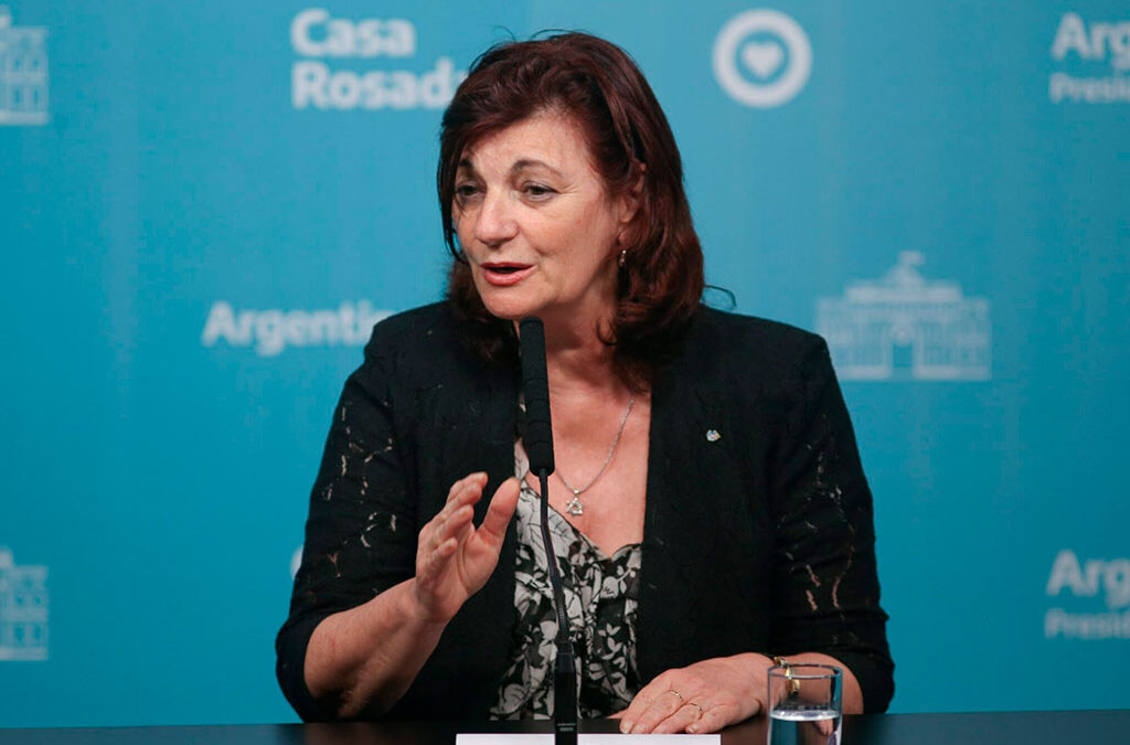 Kelly Olmos presentó su renuncia al Ministerio de Trabajo