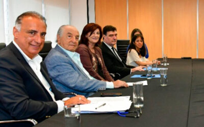 Armando Cavalieri pacta un bono de fin de año de 100 mil pesos para una porción de los empleados de comercio