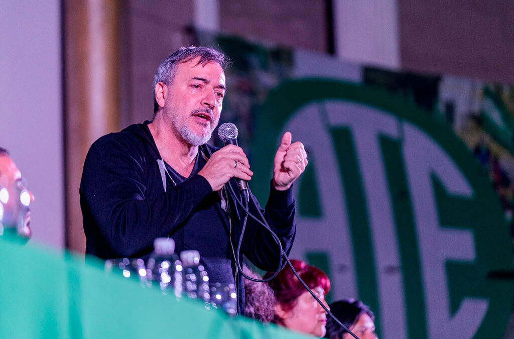 ATE cruzó al vocero presidencial: «Hablar de empleo militante es una amenaza que no vamos a tolerar»