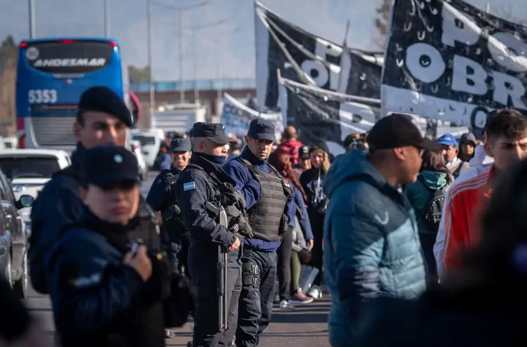 Medidas económicas: Unidad Piquetera llamó a un “paro activo” contra un “Rodrigazo brutal”
