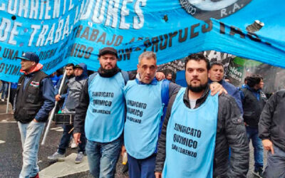 Los trabajadores químicos lograron un nuevo aumento salarial y un bono de fin de año de 200 mil pesos