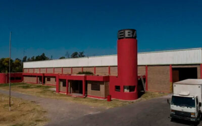 Denuncian más de 40 despidos en una fábrica de heladeras de Catamarca