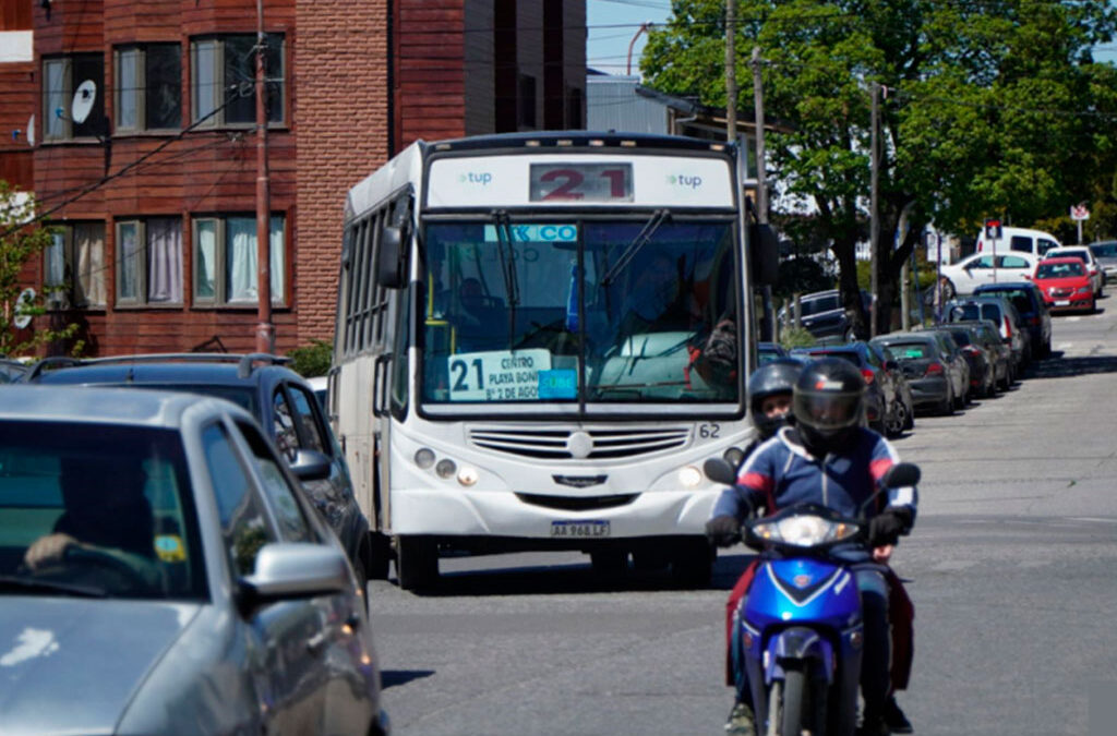 Sábado sin colectivos en Bariloche por un paro de UTA ante la falta de pago de una parte del aguinaldo