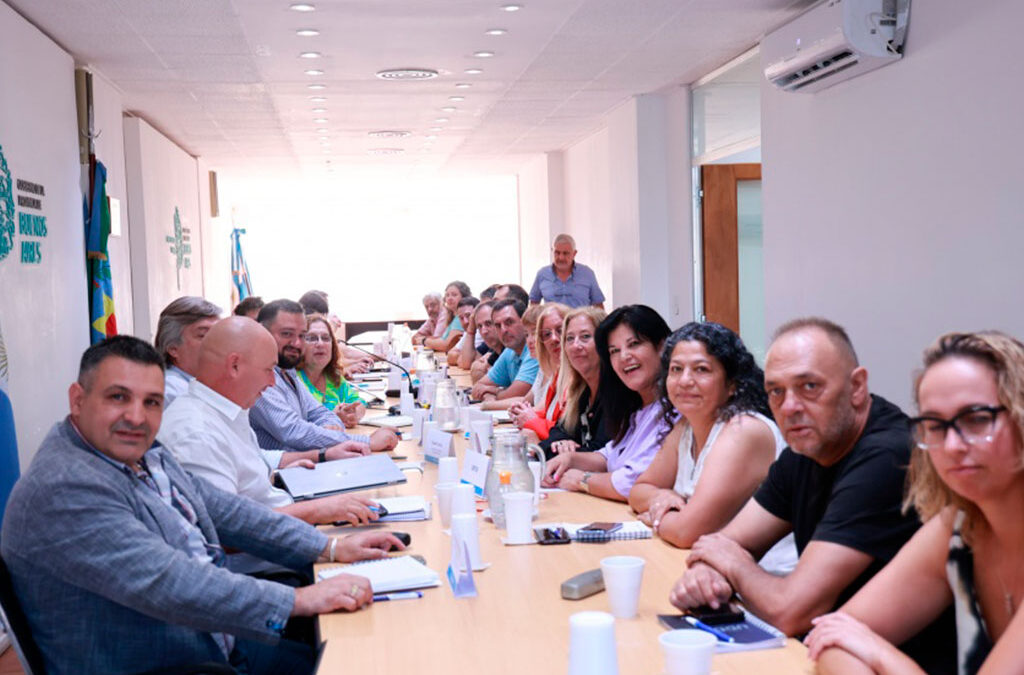Estatales y docentes bonaerenses esperan esta semana la oferta de la Provincia