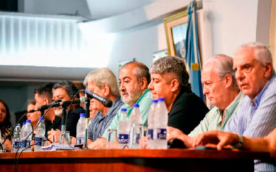 La CGT y la CTAA responden a la intimación y persecución política del Gobierno a gremios: «No condicionará al movimiento obrero»