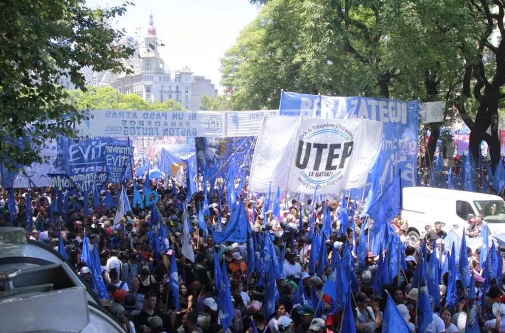 Los movimientos sociales que acompañaron a la CGT en su marcha contra el Gobierno de Milei anuncian nuevas medidas de protesta