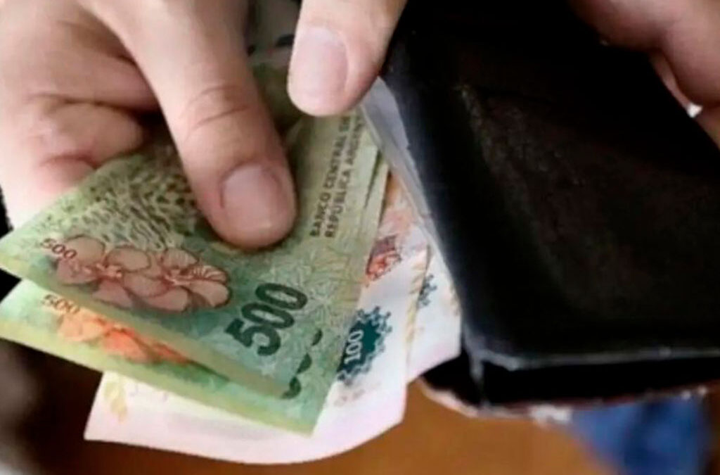 Empleados de Comercio firmaron nuevo acuerdo mensual con un básico de $573 mil en enero