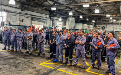 La Federación de Petroleros logró un incremento salarial del 55% en enero para refinerías
