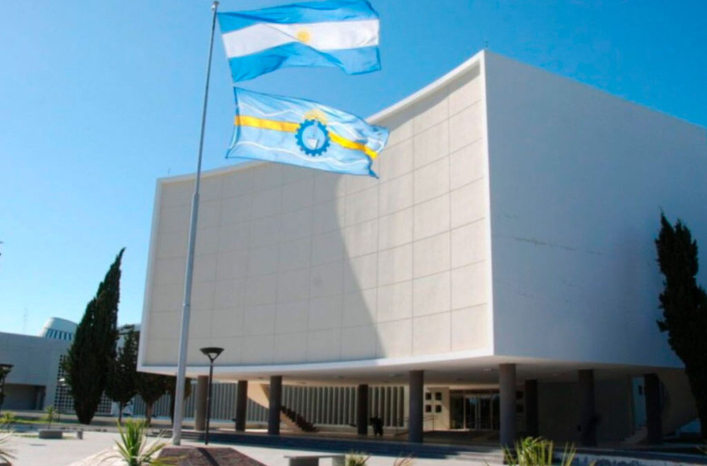 Chubut: Diputados aprobaron profesionalización docente y hubo críticas del gremio del sector