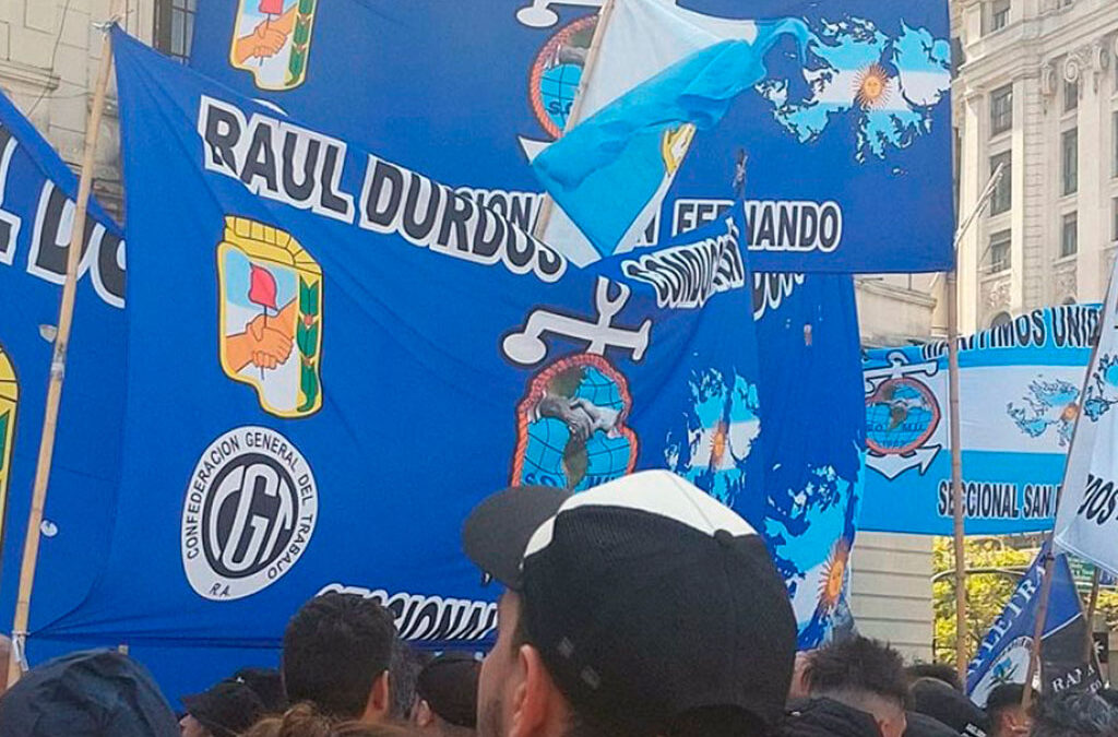El SOMU anunció un 220% en tres meses para trabajadores de lanchas de amarre