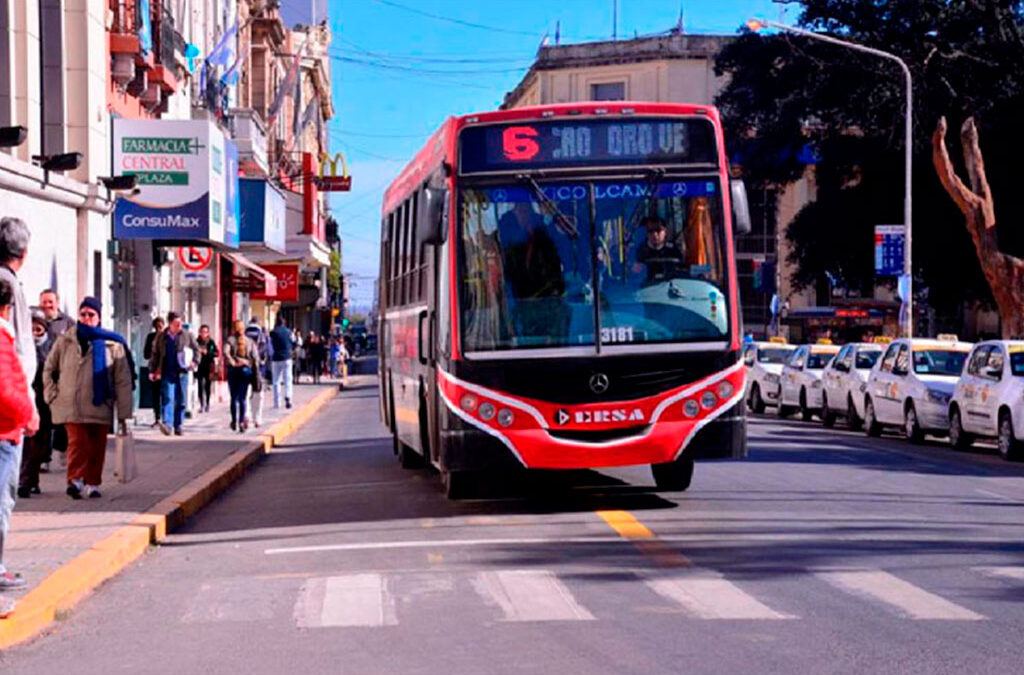 La Unión Tranviaria Automotor solicita una audiencia a Caputo para evitar la paralización del Transporte