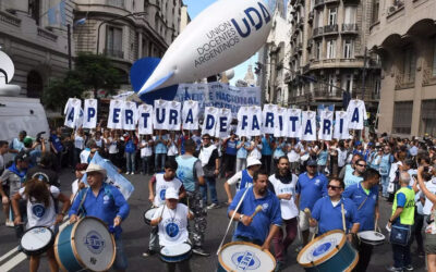 Los gremios docentes amenazaron con que las clases no comenzarán si no los convocan a una paritaria nacional