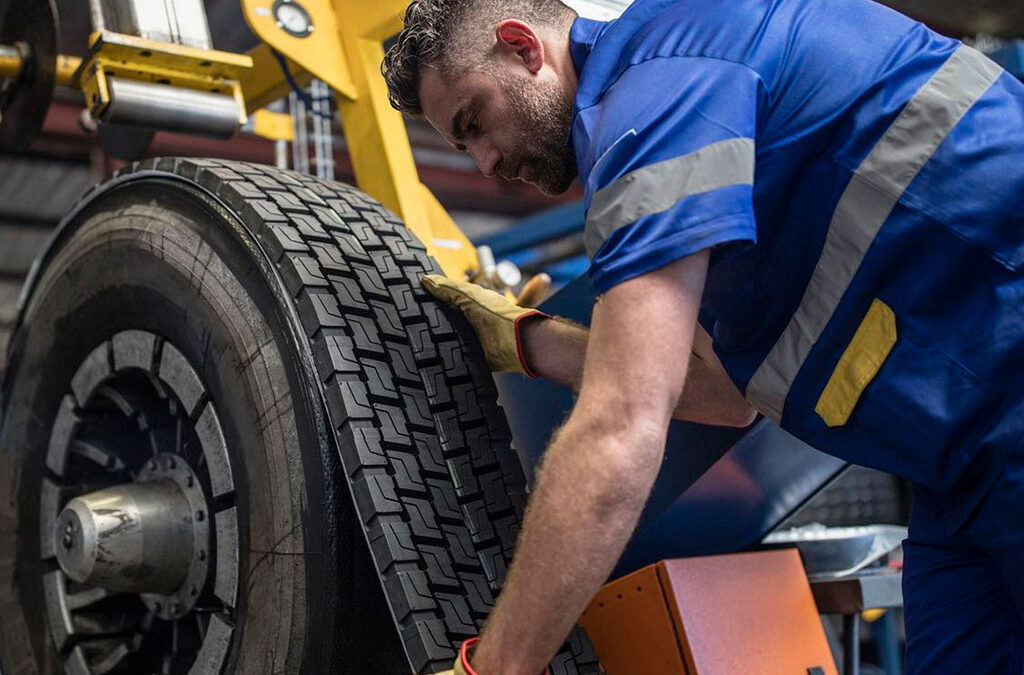 El Sindicato del Caucho también toma el rumbo de las paritarias cortas: aumento bimestral del 44% para obreros de la industria y del 89% cuatrimestral para la rama gomerías