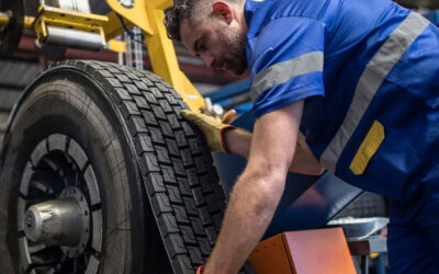 El Sindicato del Caucho también toma el rumbo de las paritarias cortas: aumento bimestral del 44% para obreros de la industria y del 89% cuatrimestral para la rama gomerías