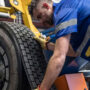 El Sindicato del Caucho también toma el rumbo de las paritarias cortas: aumento bimestral del 44% para obreros de la industria y del 89% cuatrimestral para la rama gomerías