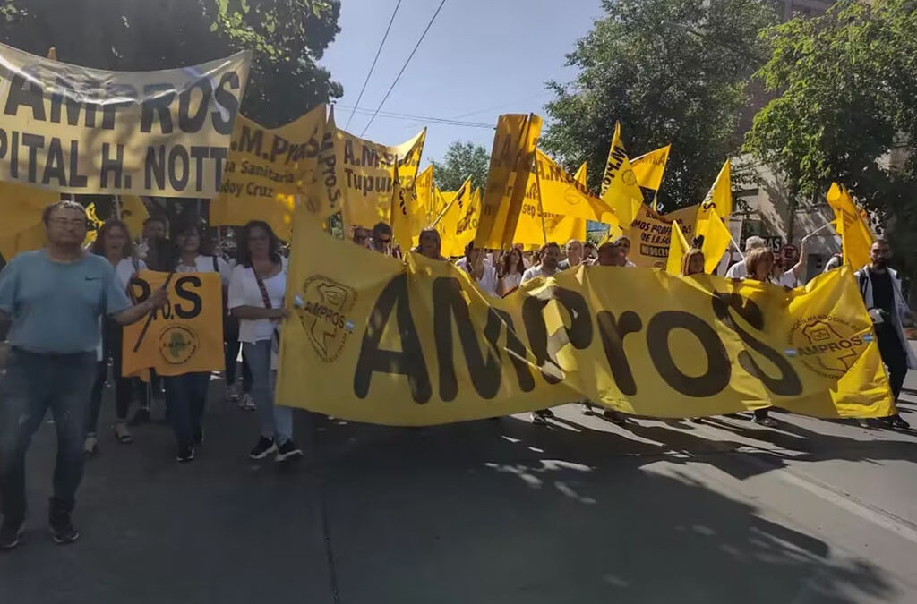 Con duras críticas, Ampros aceptó la oferta del Gobierno: así serán las subas de los profesionales de la salud