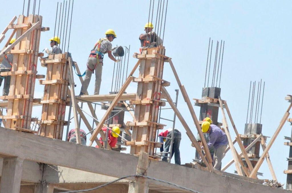 Parálisis de la obra pública: En el gran La Plata notificaron más de 1300 despidos