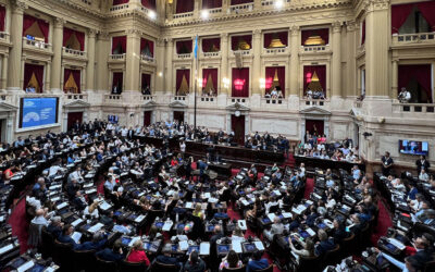 Diputados impulsan ley para prorrogar por cinco años el Fondo de Incentivo Docente