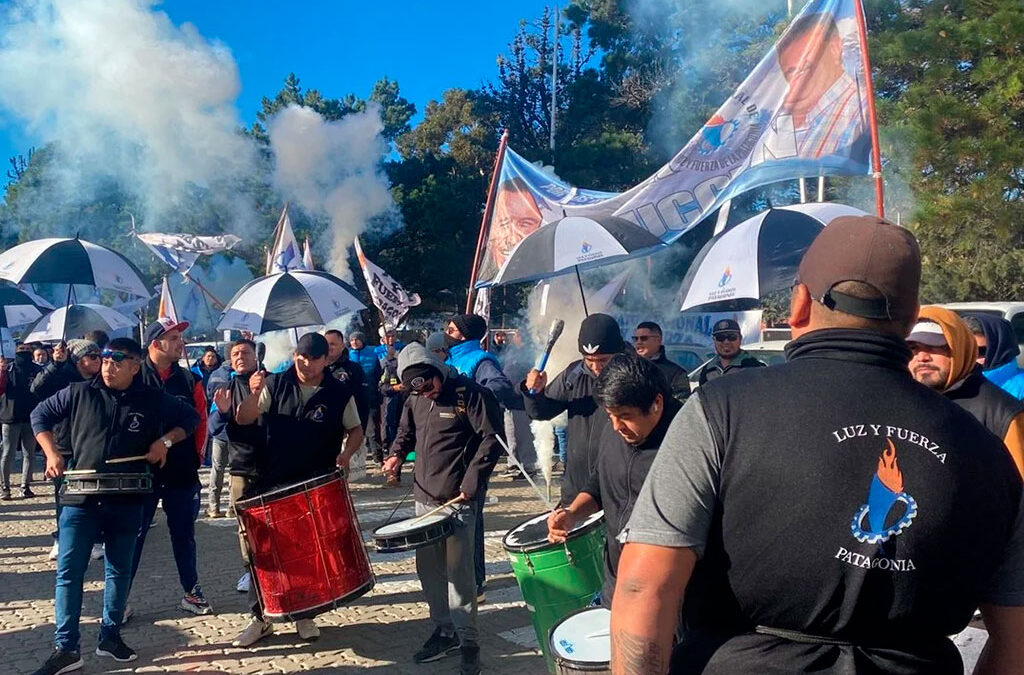 Luz y Fuerza anunció paro de Cooperativas en Chubut tras rechazar el ofrecimiento de la Fechcoop