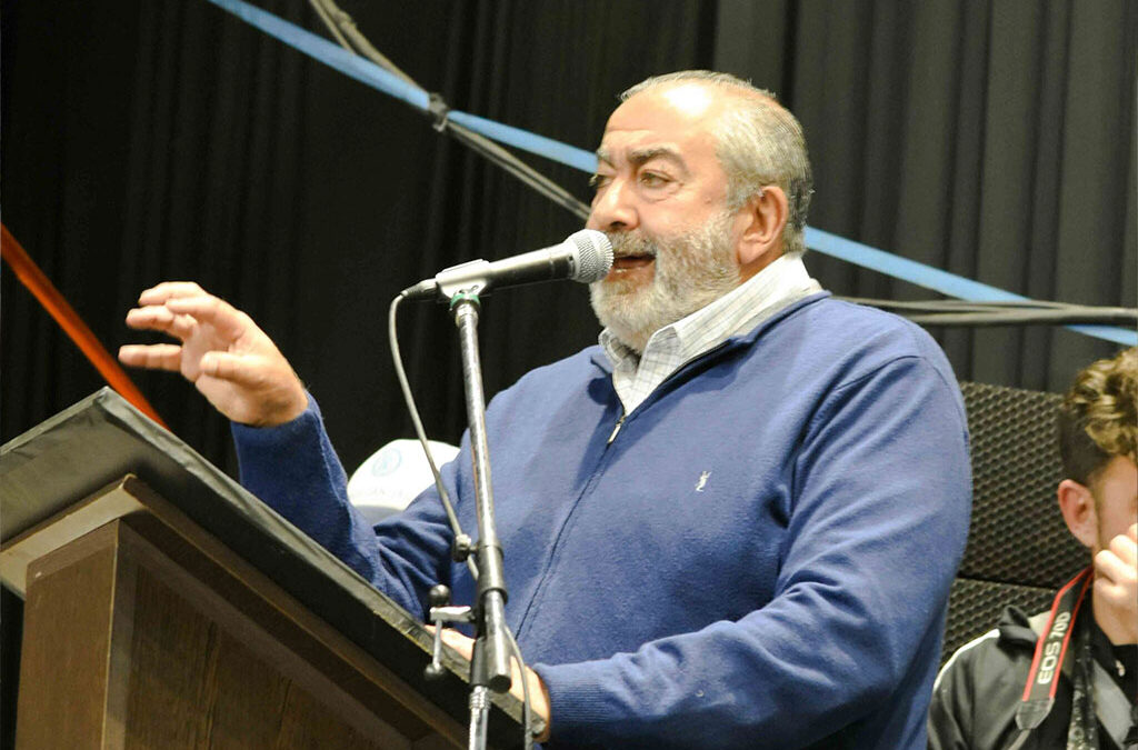 En medio del paro, Daer llamó a recomponer el salario para evitar el caos