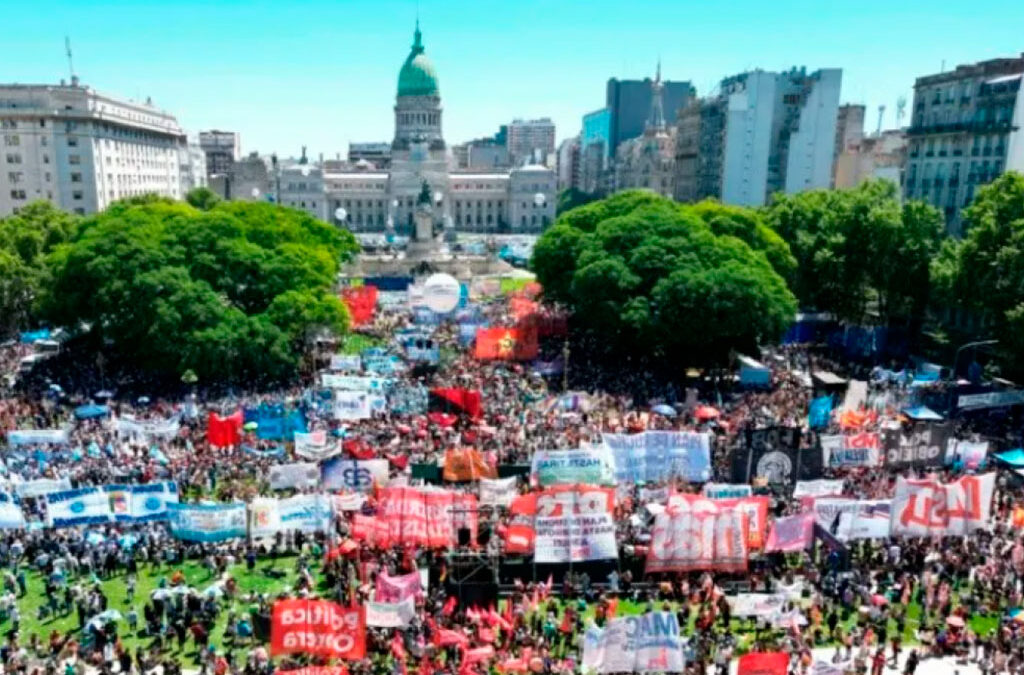 Frente al ajuste las centrales sindicales asumen que habrá otro paro general