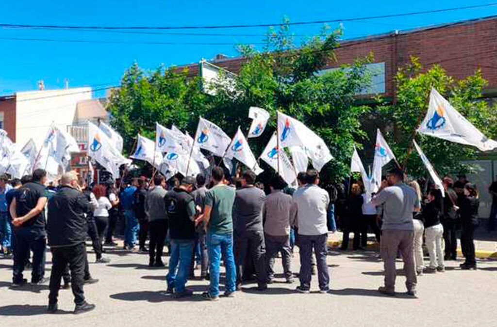 Nuevo paro de Luz y Fuerza en todas las cooperativas de Chubut