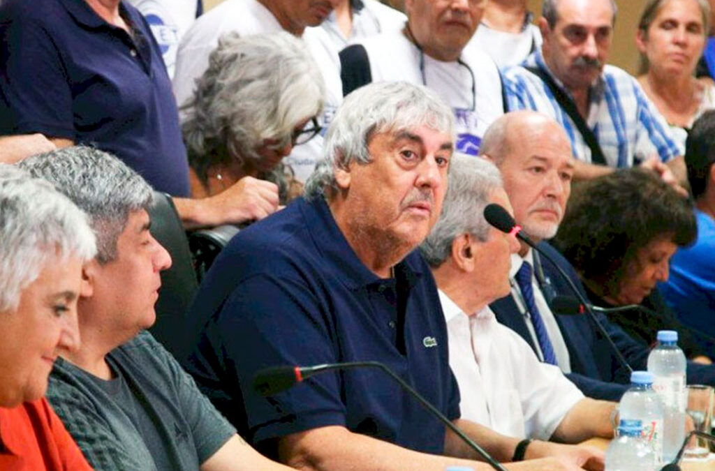 Gremios docentes resaltaron “un amplísimo acatamiento” al paro en todo el país