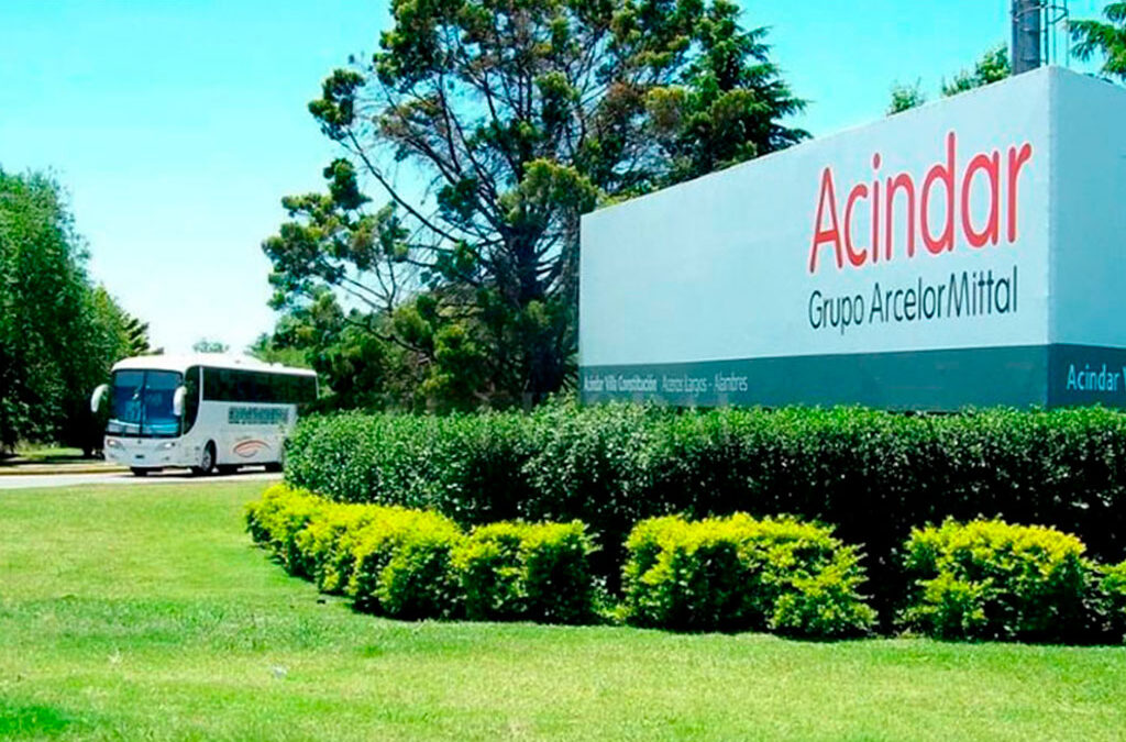 Tras la paralización de sus plantas, Acindar pretende reducir su planta en Rosario