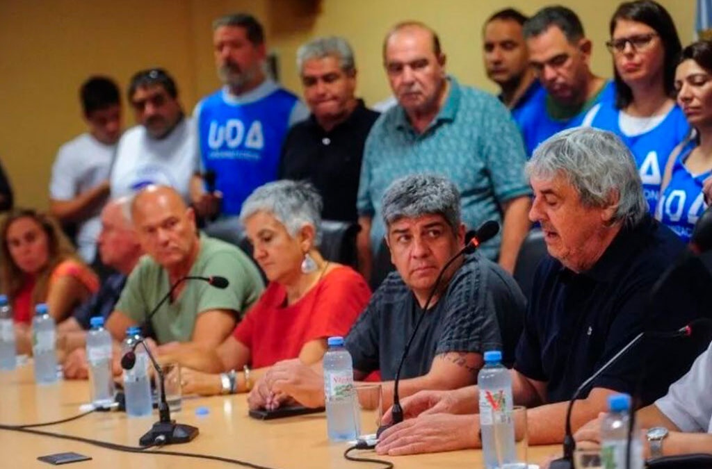 Los sindicatos docentes le exigen al Gobierno sostener la educación estatal