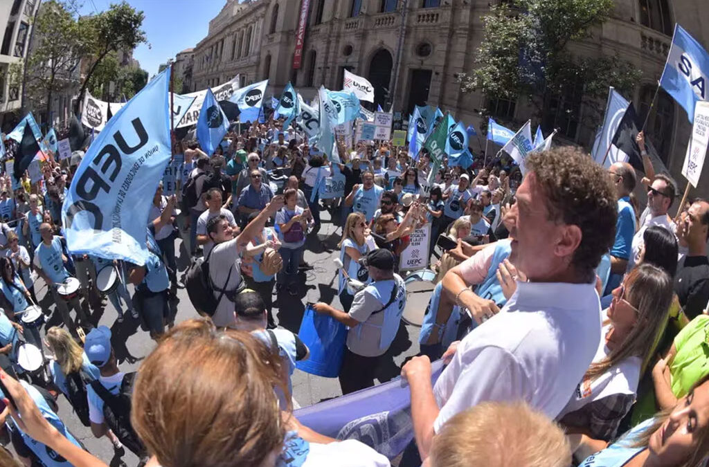 UEPC: un paro con alto acatamiento y una negociación que deberá “decantar” con el tiempo