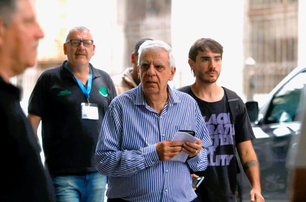 Lingeri destacó el alto acatamiento al paro por despidos en AySA