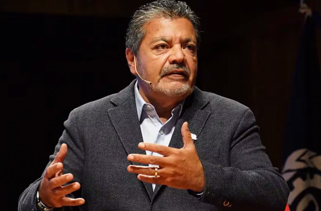 En medio de la indefinición por Camioneros, la UOCRA cerró un aumento en sintonía con la pauta salarial del Gobierno