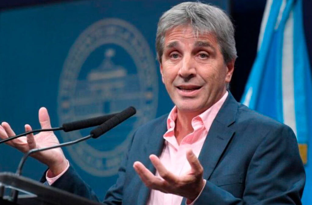 Libertarios pero no tanto: Caputo solo habilita acuerdos paritarios que pierdan contra la inflación