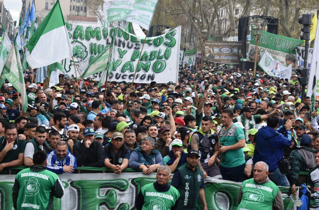 Camioneros presiona con medidas si no cobran el aumento en marzo