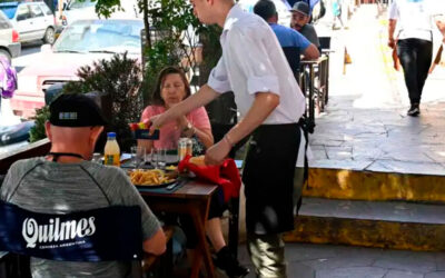 Gastronómicos de Bariloche aumentan la presión y piden un bono especial en los salarios