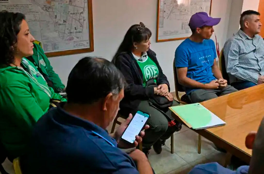 Dos bonos de 40 mil pesos, la oferta para los municipales de Cipolletti