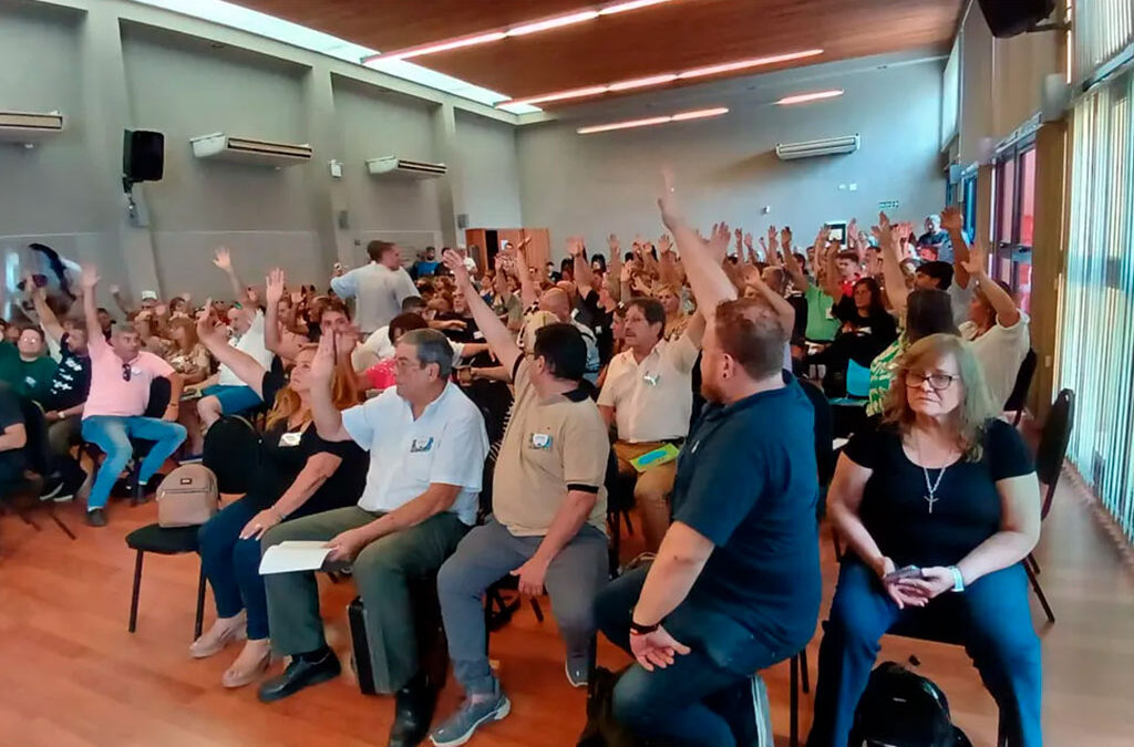 Docentes de Córdoba aceptaron la oferta del Gobierno de Llaryora y no habrá paro
