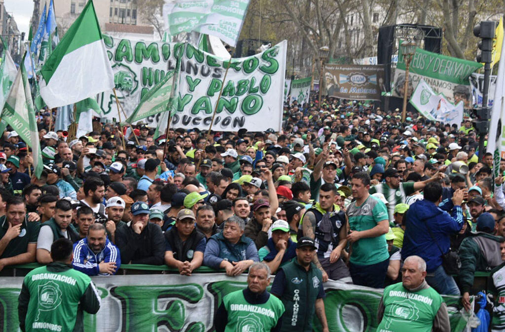 Camioneros presiona con medidas si no cobran el aumento en marzo